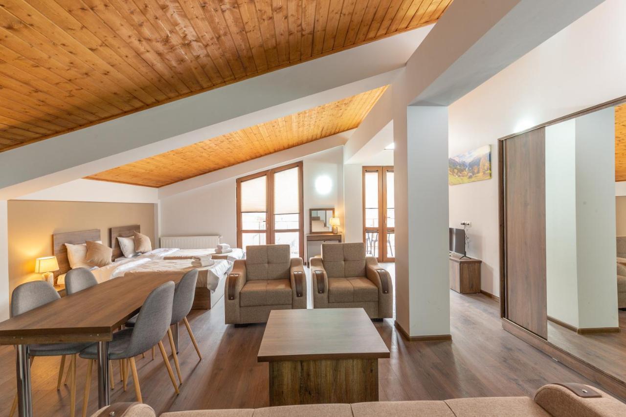 Pine Chalets By Ka Group Gudauri Esterno foto